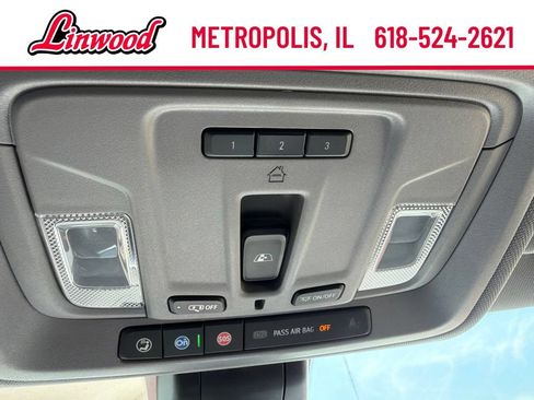 Used 2019 GMC Sierra 1500 SLT w/ SLT Premium Plus Package AWD/4WD image 36