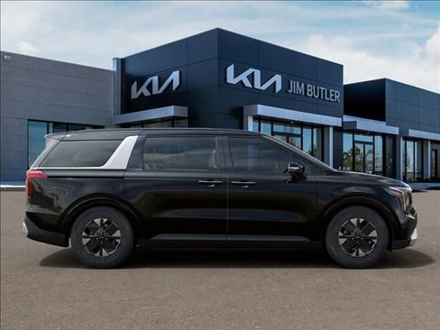 New 2026 Kia Carnival LXS FWD image 7