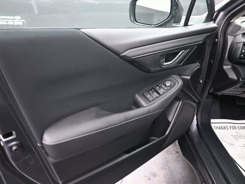 Used 2025 Subaru Outback Premium image 16