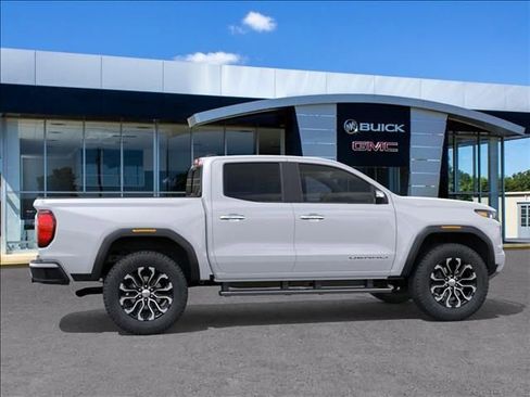 New 2026 GMC Canyon Denali image 5
