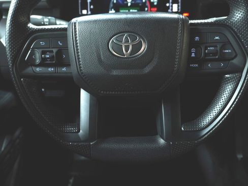 Certified 2025 Toyota Tacoma SR5 image 16