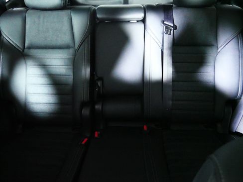 New 2026 Mitsubishi Outlander AWD image 3