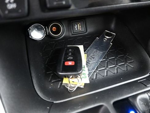 Certified 2024 Toyota RAV4 XLE w/ Convenience Package image 18