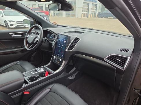 Used 2024 Ford Edge ST-Line AWD/4WD image 13