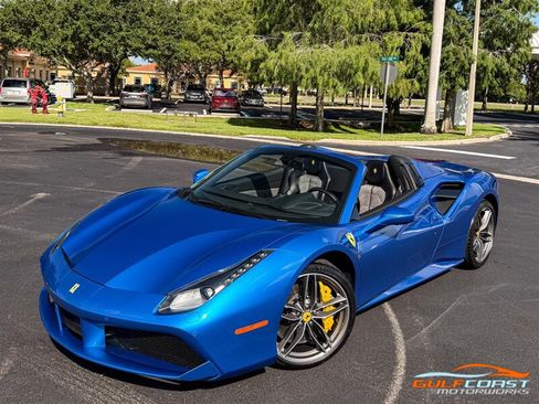 Used 2019 Ferrari 488 Spider RWD image 8