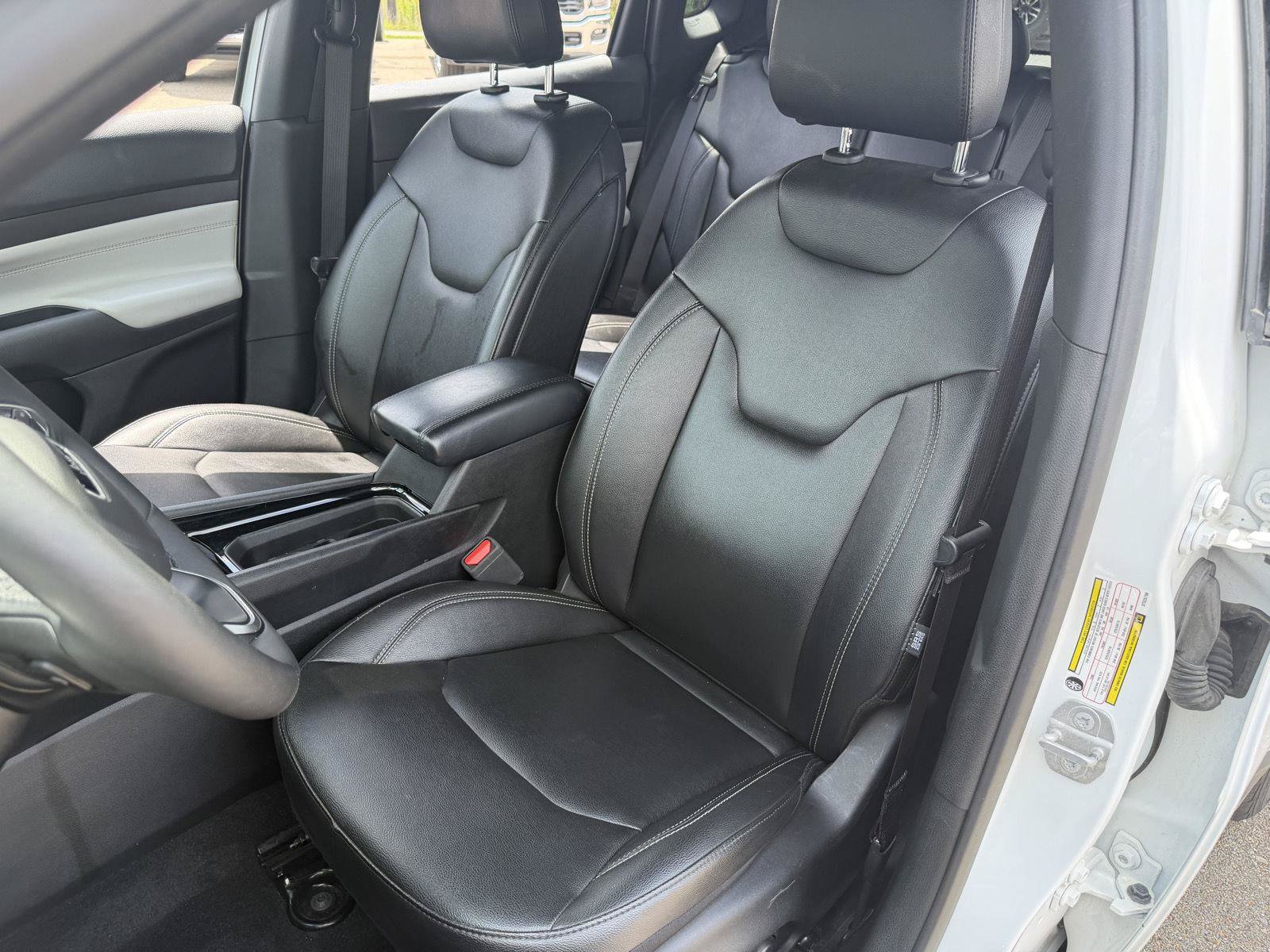 Certified 2025 Jeep Compass Limited AWD/4WD image 16