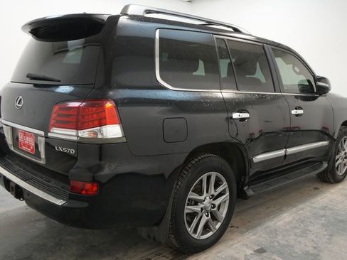 Used 2013 Lexus LX 570 4WD w/ Luxury Pkg image 8