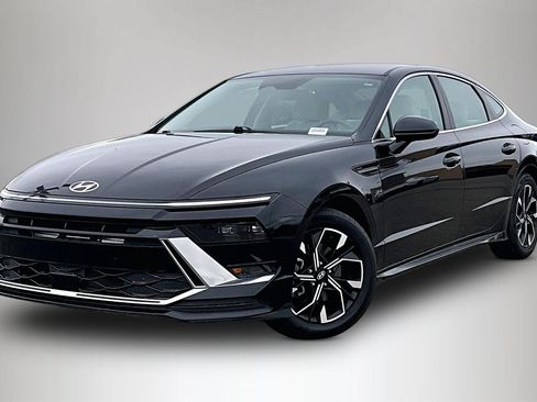 Used 2024 Hyundai Sonata SEL FWD image 3