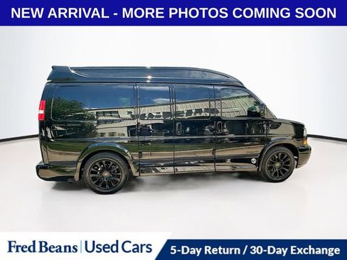 Used 2021 GMC Savana 2500 RWD image 9