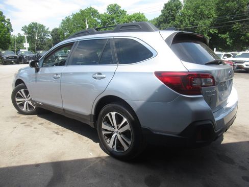 Used 2019 Subaru Outback 2.5i Limited AWD/4WD image 12