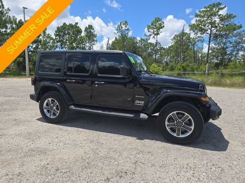 Certified 2018 Jeep Wrangler Unlimited Sahara AWD/4WD image 2