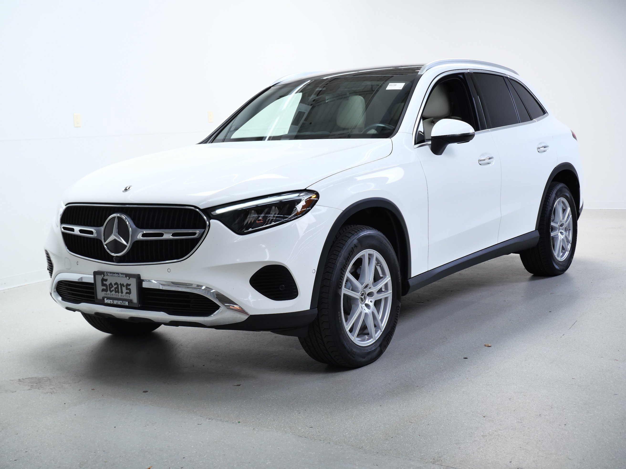 Used 2023 Mercedes-Benz GLC 300 4MATIC image 9