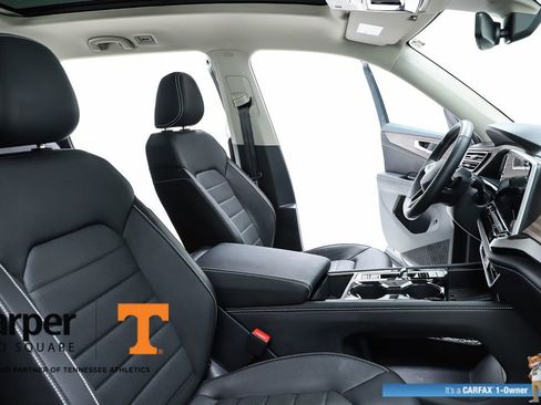 Used 2025 Volkswagen Atlas SEL image 36