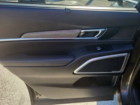 Used 2021 Kia Telluride EX w/ EX Premium Package image 12