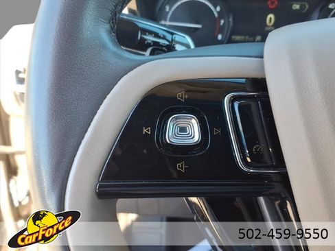 Used 2021 Lincoln Corsair AWD image 23