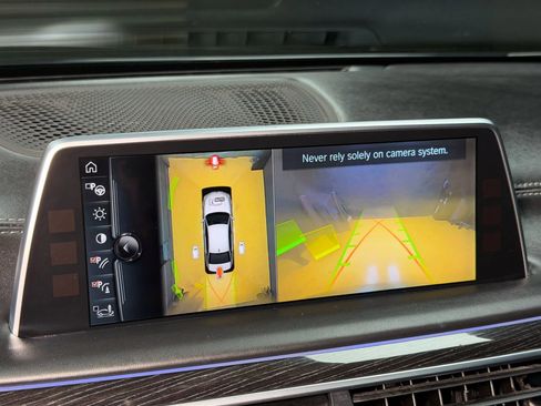 Used 2016 BMW 740i RWD image 47