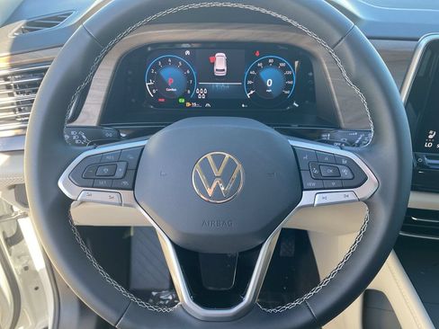 New 2026 Volkswagen Atlas SE FWD image 18