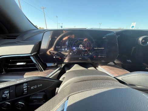 New 2026 Chevrolet Suburban Premier w/ Sun And Tow Package image 15