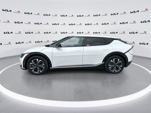Certified 2024 Kia EV6 Light RWD image 5