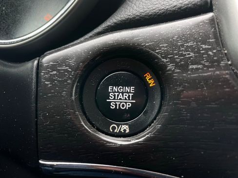 Used 2018 Jeep Grand Cherokee Limited image 21