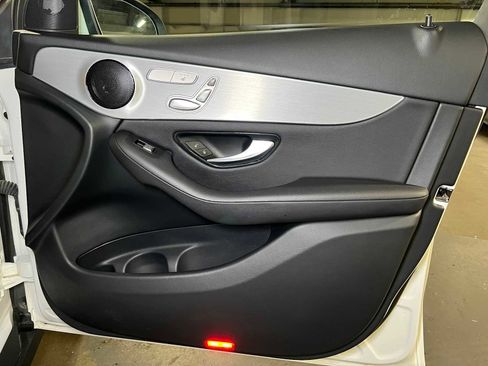 Used 2022 Mercedes-Benz GLC 300 4MATIC image 10