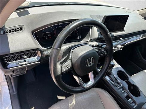 Used 2023 Honda Civic Touring image 9