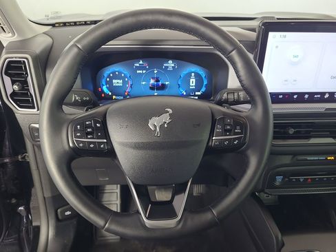 Used 2025 Ford Bronco Sport Badlands image 12