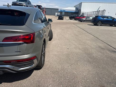 Used 2023 Audi Q5 2.0T Premium Plus w/ Premium Plus Package AWD/4WD image 9