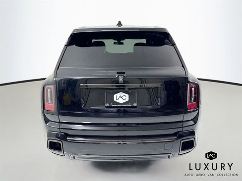Used 2025 Rolls-Royce Cullinan Black Badge AWD/4WD image 7