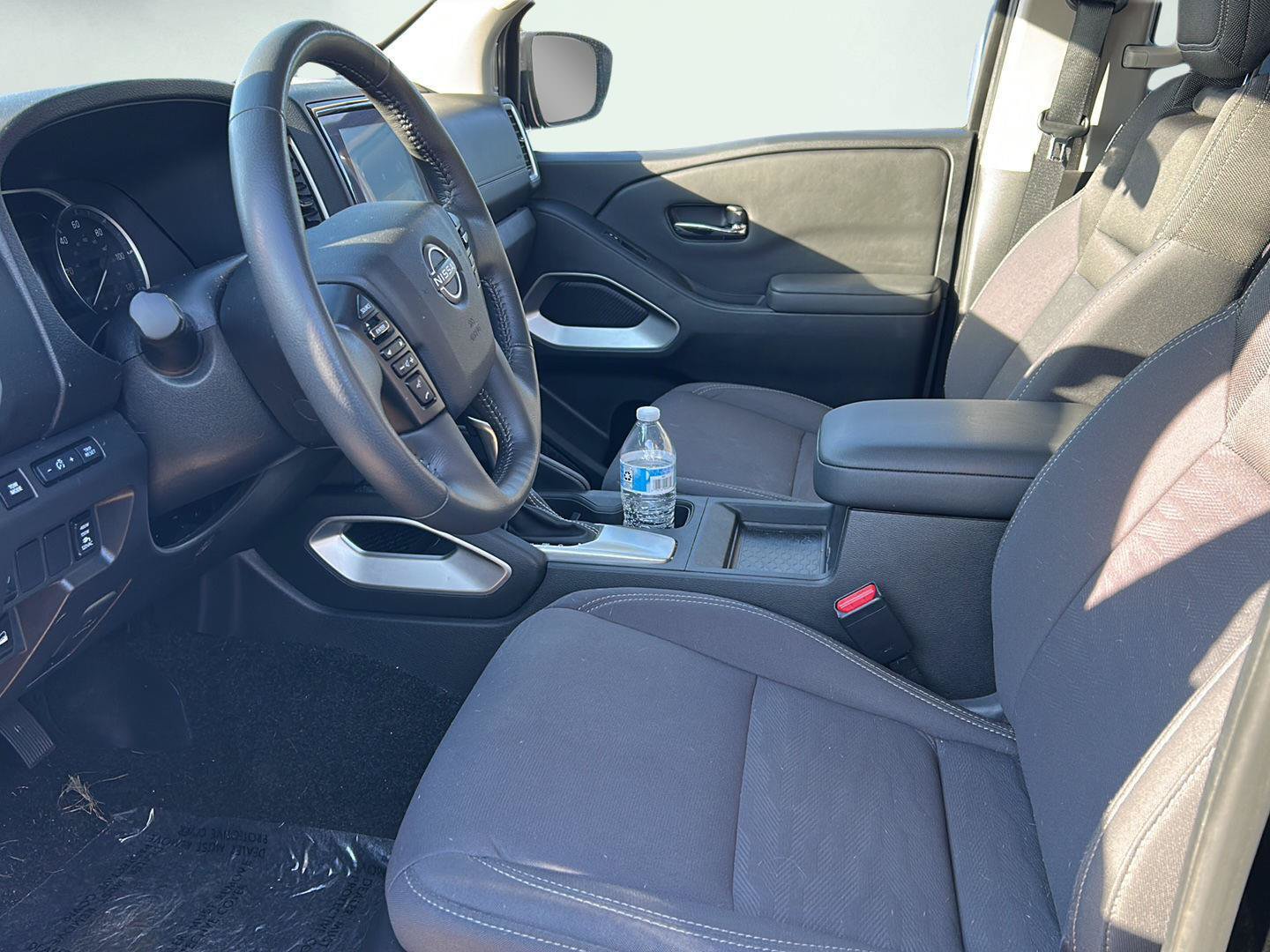 Used 2024 Nissan Frontier SV w/ Hardbody Edition AWD/4WD image 5