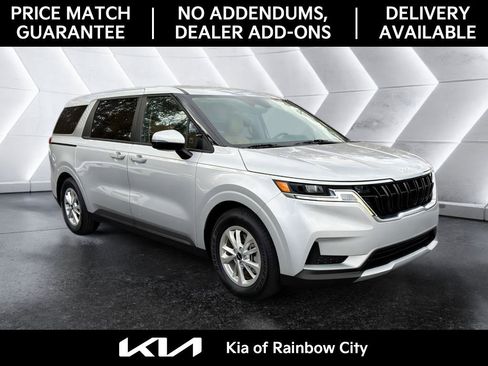 Used 2022 Kia Carnival LX image 1