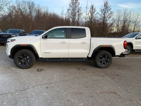 New 2025 GMC Canyon Elevation w/ Convenience Package image 7