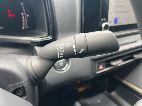 Used 2026 Toyota Camry SE FWD image 21