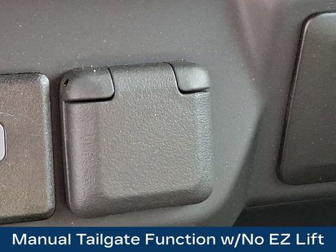 Used 2025 Chevrolet Silverado 1500 W/T image 18