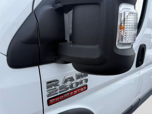 Used 2017 RAM ProMaster 2500 w/ Interior Convenience Group image 23