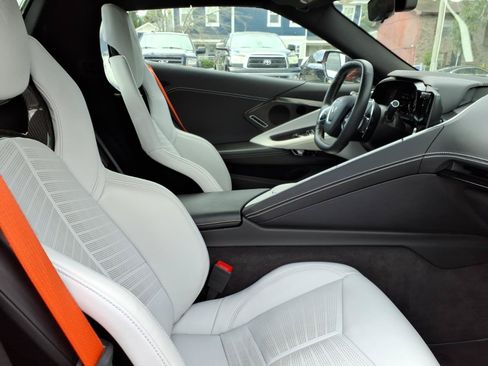 Used 2023 Chevrolet Corvette Stingray Preferred Conv w/ Z51 Performance Package RWD image 11