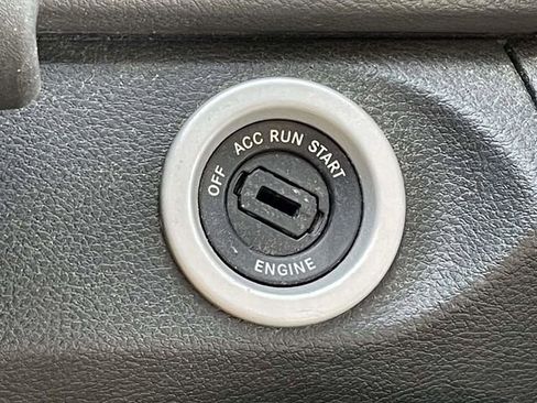 Used 2015 RAM 2500 SLT image 27