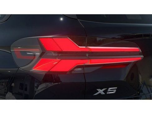 New 2026 BMW X5 sDrive40i w/ M Sport Package image 8