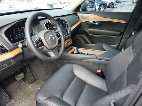 Certified 2024 Volvo XC90 B6 Plus w/ Protection Package Premier image 17