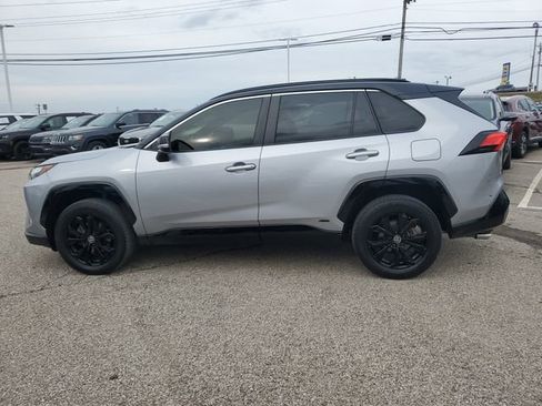 Used 2022 Toyota RAV4 XSE w/ XSE Grade Weather Package image 7