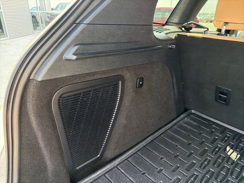 Used 2022 Lincoln Corsair Reserve w/ Equipment Group 201A image 22