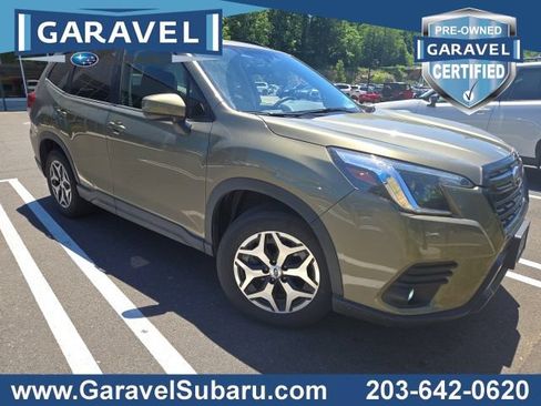 Used 2024 Subaru Forester Premium AWD/4WD image 1