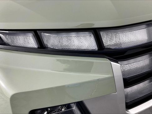 Certified 2025 Hyundai Santa Cruz SE image 32