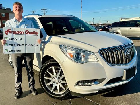 Used 2017 Buick Enclave Leather w/ Trailering Package image 1