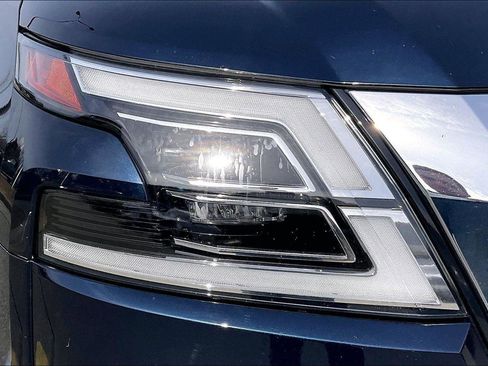 Used 2022 Nissan Armada SL image 30