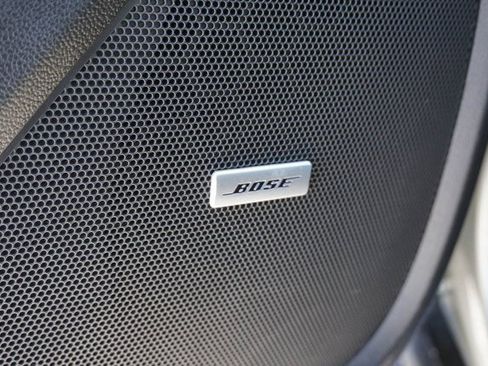 Used 2023 Chevrolet Traverse Premier w/ Redline Edition image 9