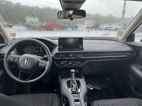 Certified 2023 Honda HR-V LX image 17