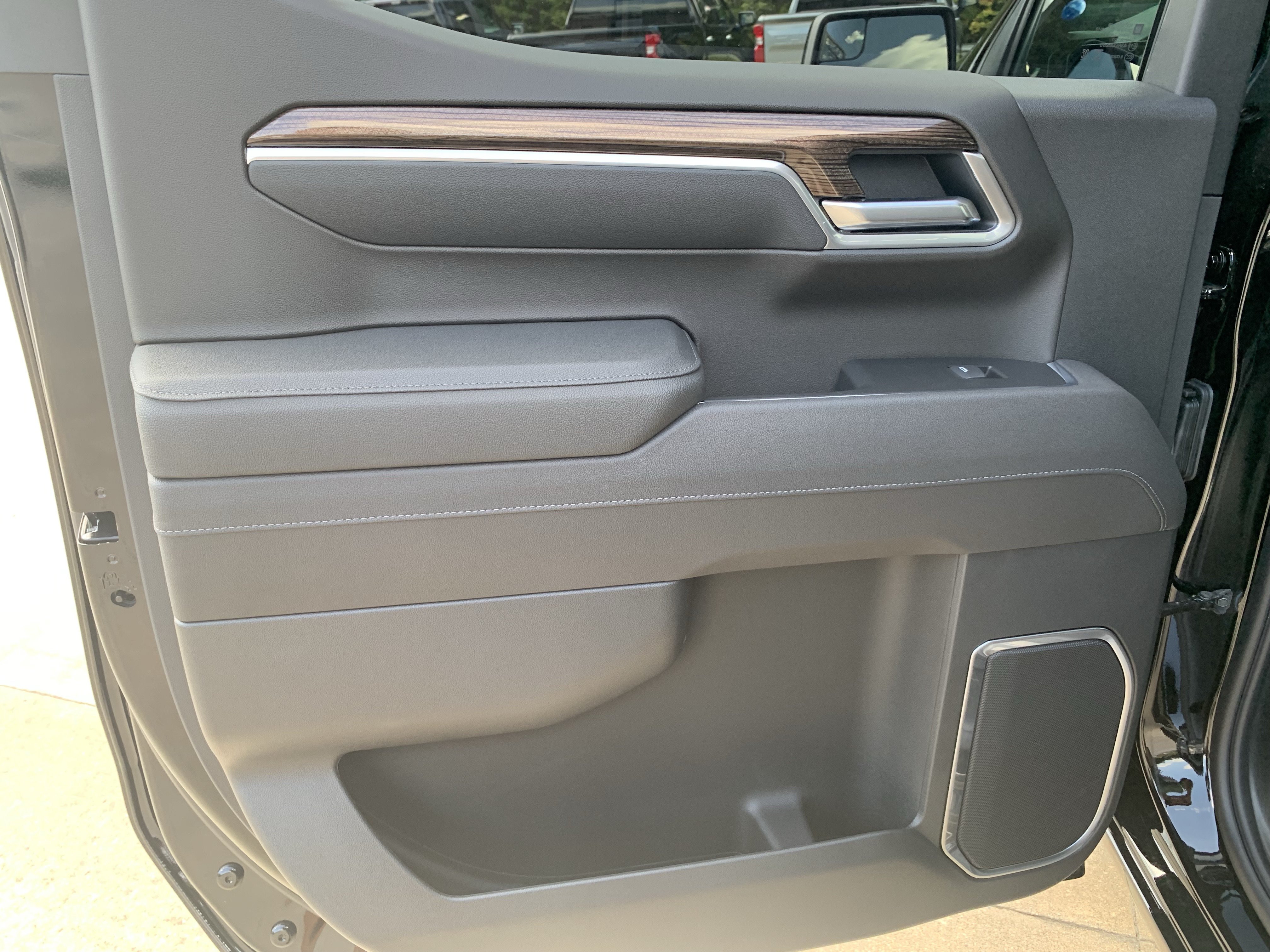 New 2026 Chevrolet Silverado 1500 RST AWD/4WD image 17