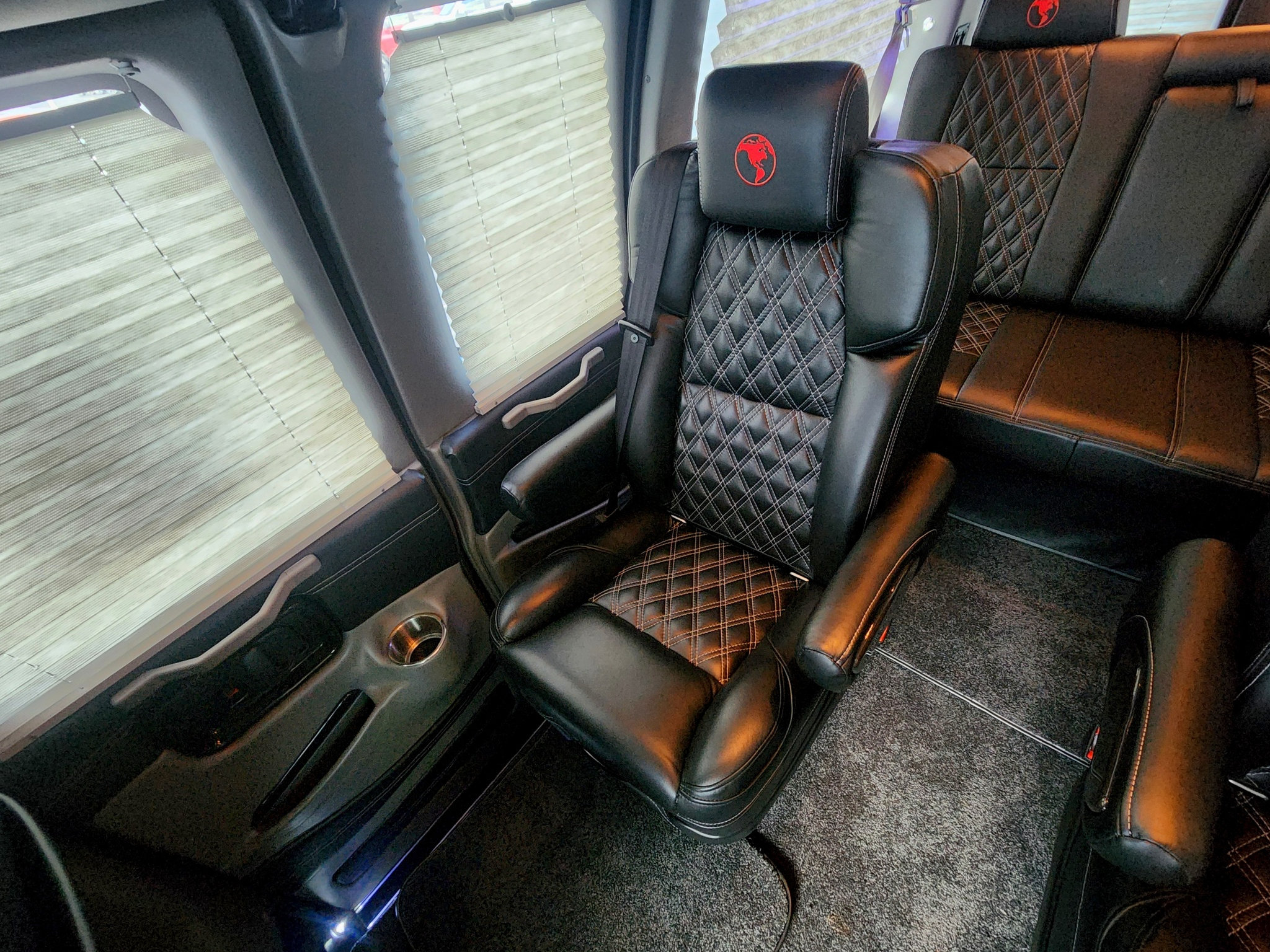 Used 2023 Chevrolet Express 2500 RWD image 23