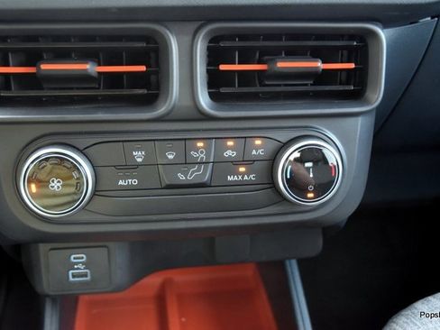 Used 2022 Ford Maverick XLT image 17